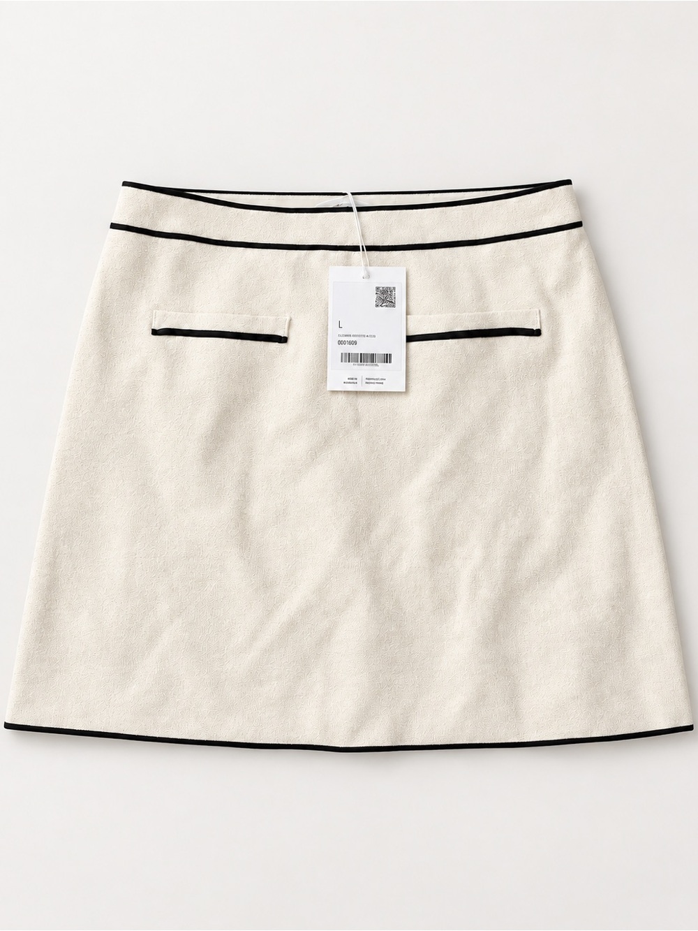 OAK + FORT Cream A-Line Skirt with Black Piping